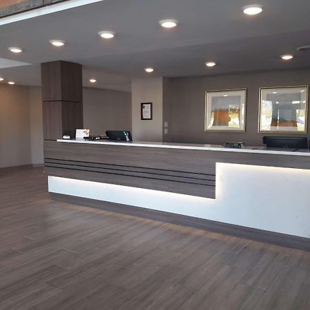 Clarion Pointe University/Expo Louisville Exterior photo