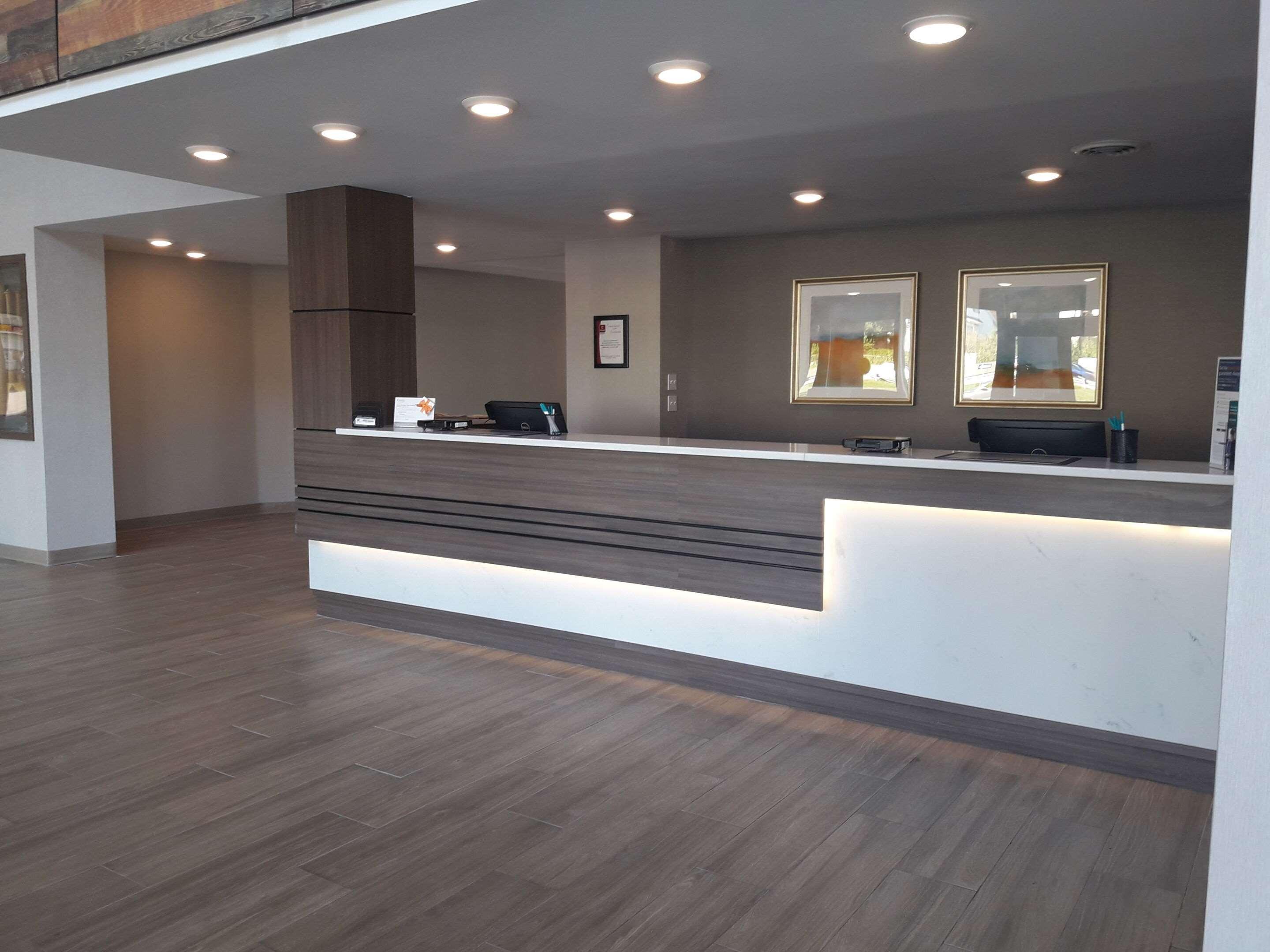 Clarion Pointe University/Expo Louisville Exterior photo